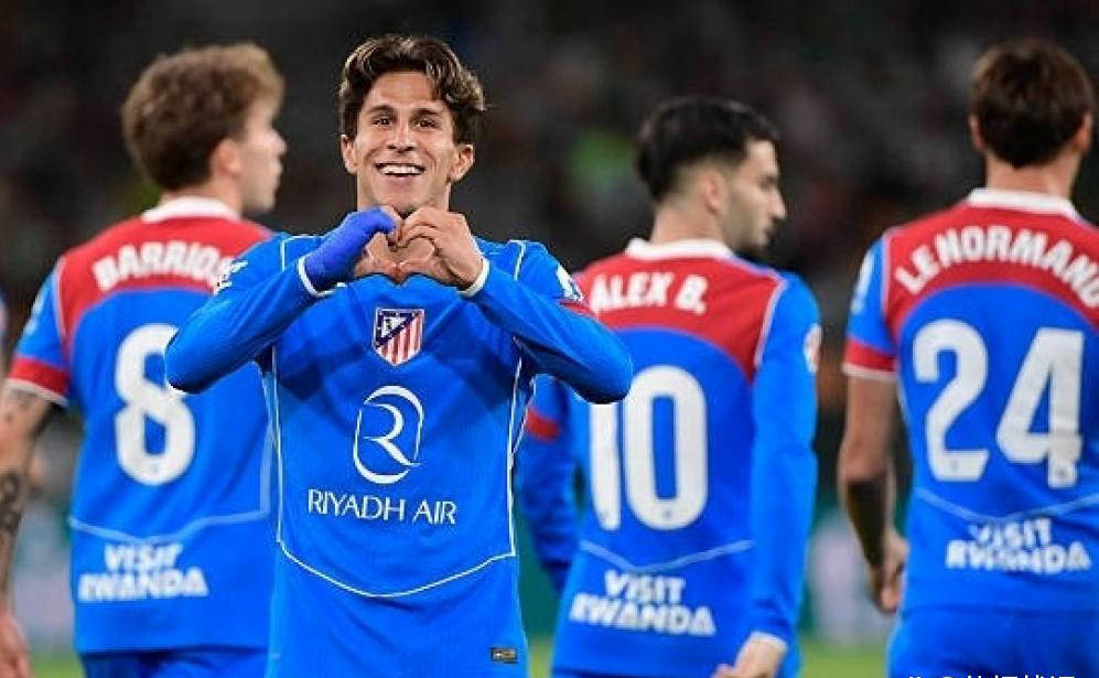 马德里竞技2-0战胜贝蒂斯,距离巴萨仅剩3分差距